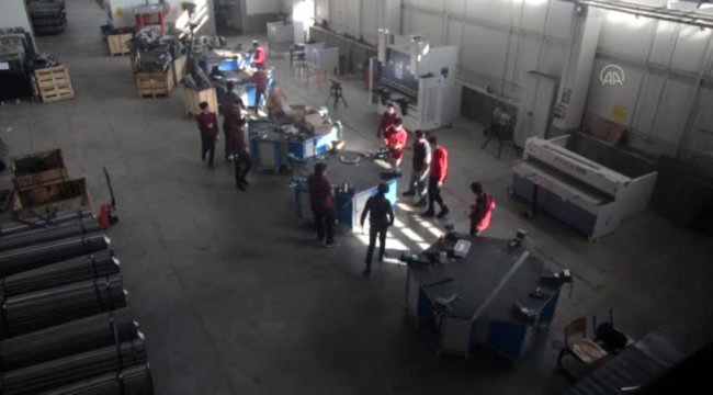 'Meslek lisesi memleket meselesi' diyerek salgında üretim seferberi oldular