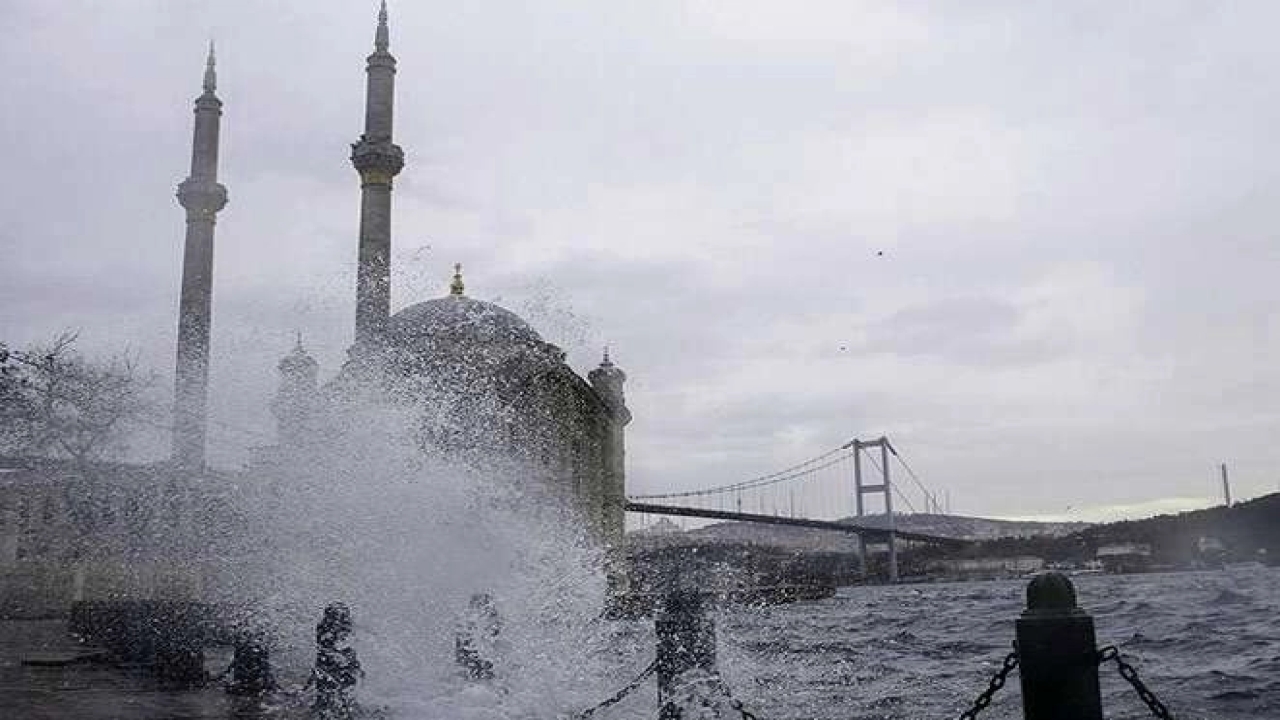 Marmara ve Kuzey Ege kıyılarına 'kuvvetli' uyarı!